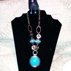 Paparazzi Necklace sets. And bracelet